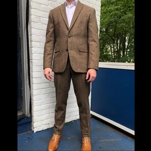 Bar III Brown Textured Wool/Silk Suit 38s